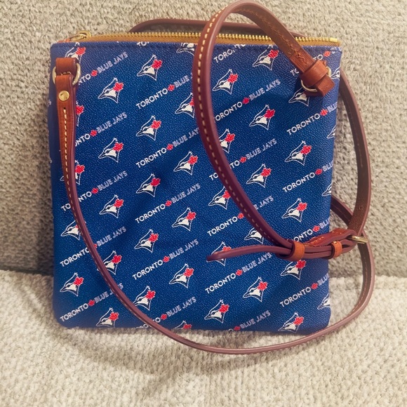 Dooney & Bourke Toronto Blue Jays Women's Double Zip Team Color Crossbody Purse - Picture 2 of 9